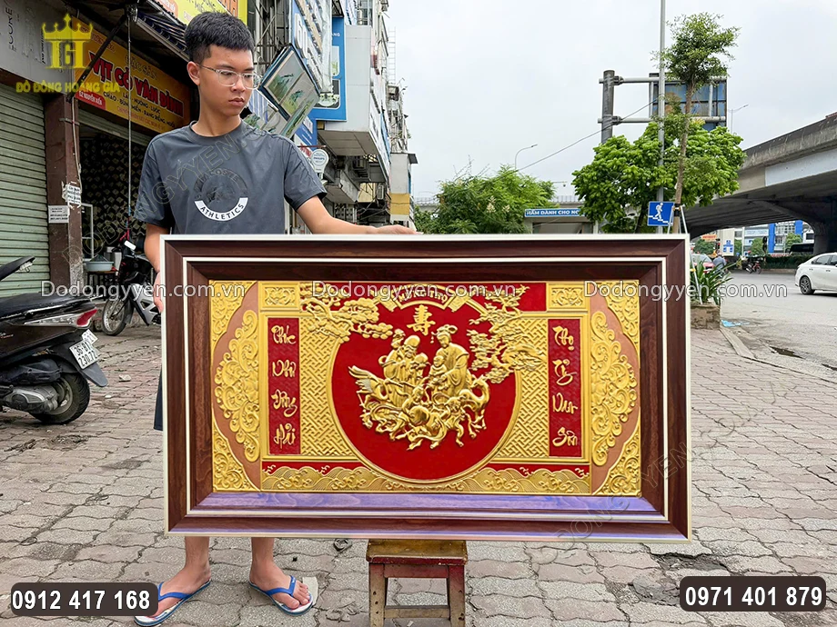 Khung tranh bằng Composite mỏng nhẹ